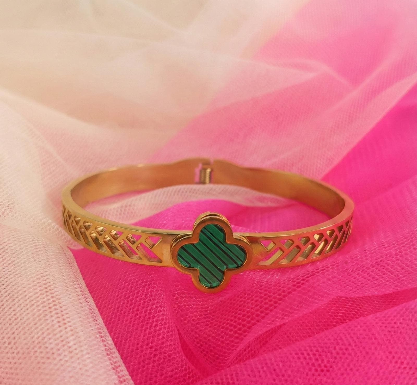 Anti-Tarnish Pendant Set